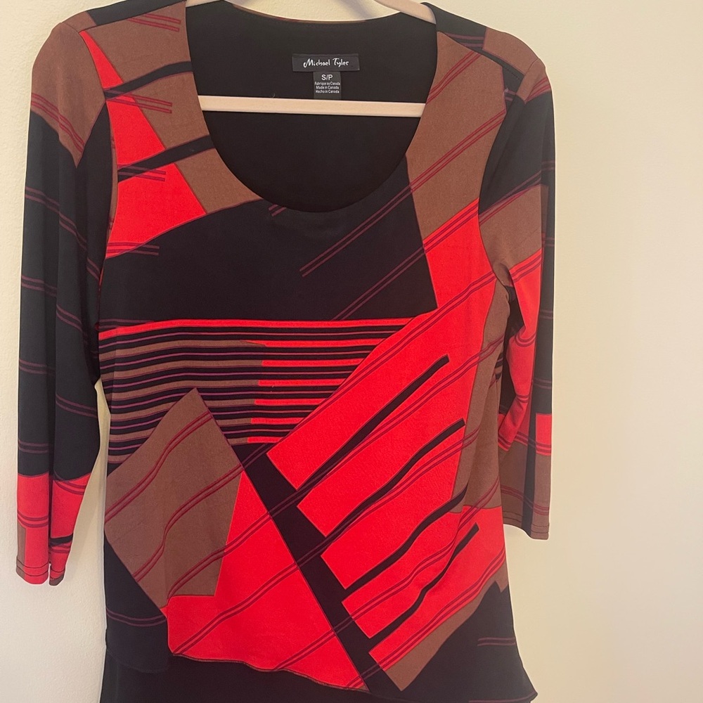 Women's Red and Black Top